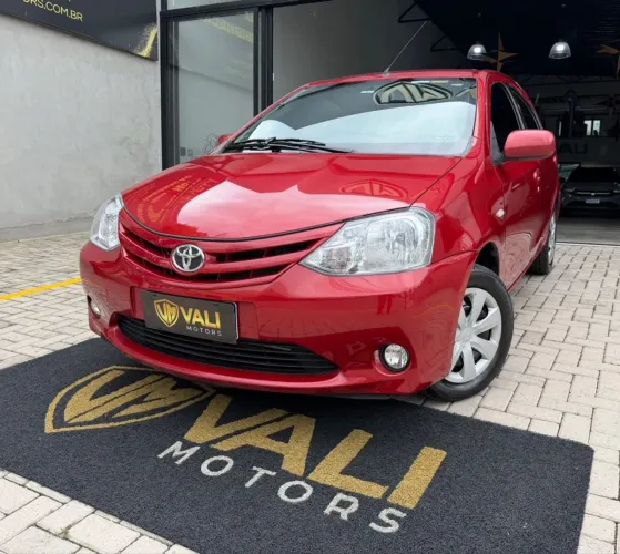 Toyota Etios XS 1.3 Flex 16V 5P Mec. 2013