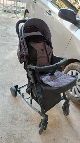 Carrinho de Bebê vira balanço