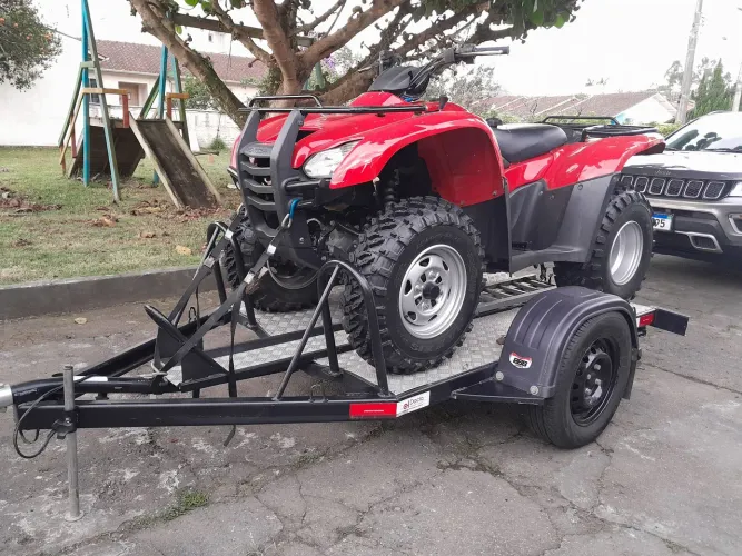 Quadriciclo Honda Fourtrax 420 4x4 com reboque/carretinha 2024