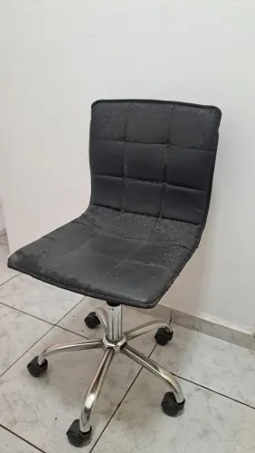 Cadeira de rodinhas