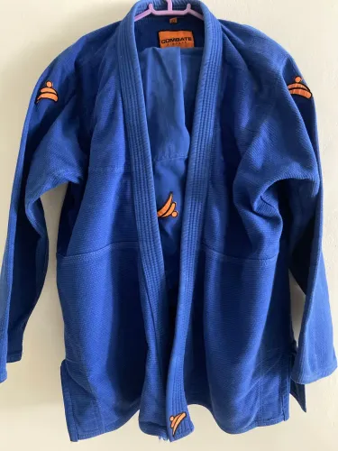 PREÇO BAIXÍSSIMO KIMONO COMBATE A2 (usado 03meses)