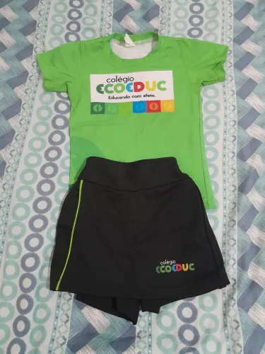 Farda do colégio ecoeduc 