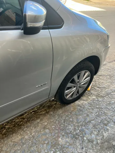 Volkswagen Fox 1.0 MI Total Flex 8V 5P 2011