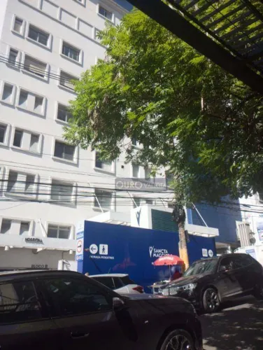AP na liberdade, 2 dormitórios,1 WC,