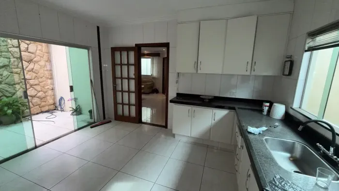 Imóvel para aluguel possui 150 metros quadrados com 4 quartos em Paulista - Piracicaba - S
