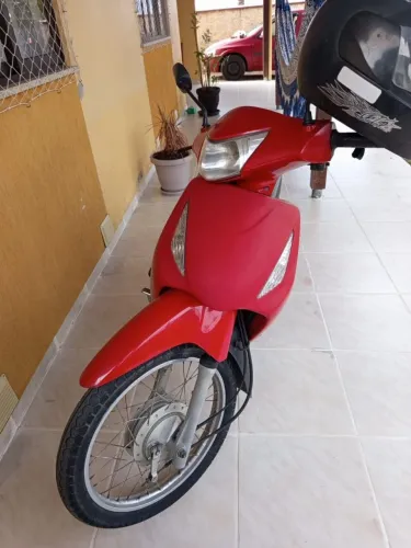 Vendo biz 2006 ES com partida