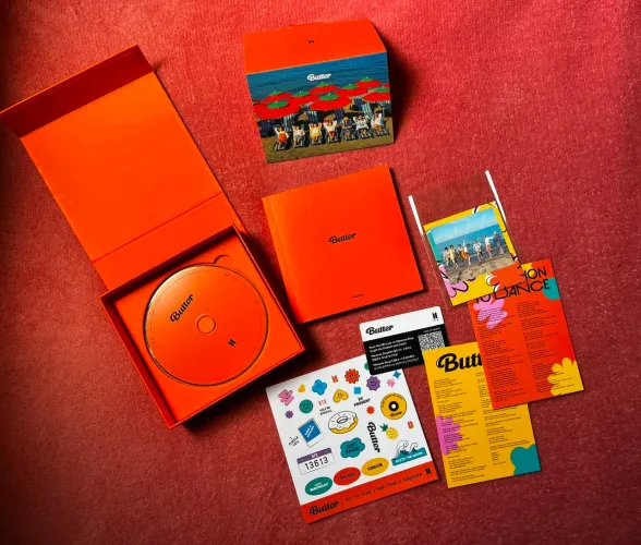 BTS álbum Butter versão laranja