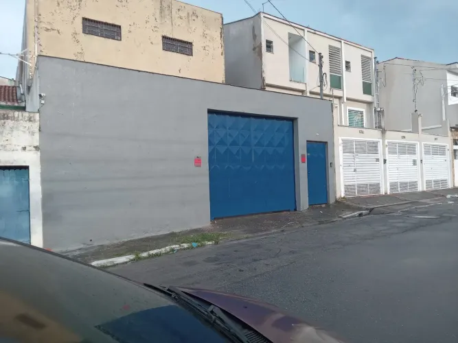 Locação de galpão na Penha ZL de SP. 600 m2 AC. Próximo metrô