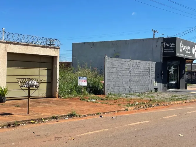 Lote 300 metros, murado. Orlando de Morais
