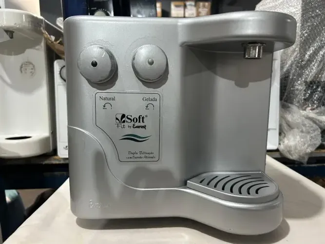 PURIFICADOR DE ÁGUA SOFT EVEREST FIT CINZA/INOX 06 (SEIS) MESES DE GARANTIA COM REFIL NOVO