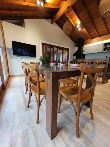 Mesa Rústica Gourmet 2,20x1,00 + 8 Cadeiras Madeira Maciça