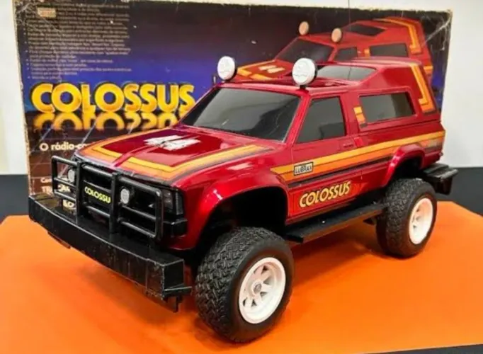 Caminhonete colossus estrela. Raridade