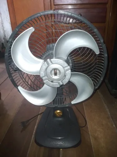 Vendo Ventilador Mallory Quebra-Galho em ótimas condições 