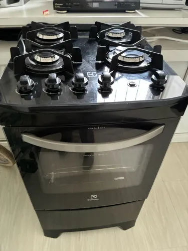 Fogão Electrolux gás encanado - 4 bocas
