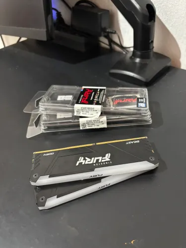 MEMÓRIAS RGB FURY 16GB (2x8GB)
