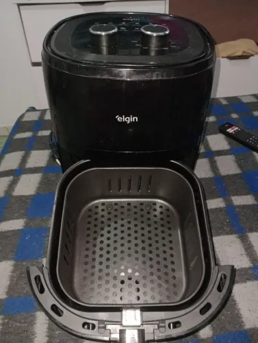 Fritadeira elétrica Airfryer 100 reais