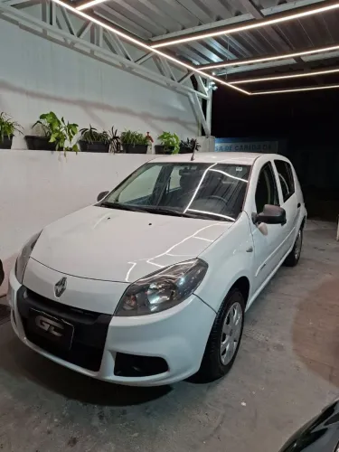 Renault Sandero Authentique Hi-flex 1.0 16V 5P 2014