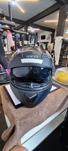 Capacete novo 