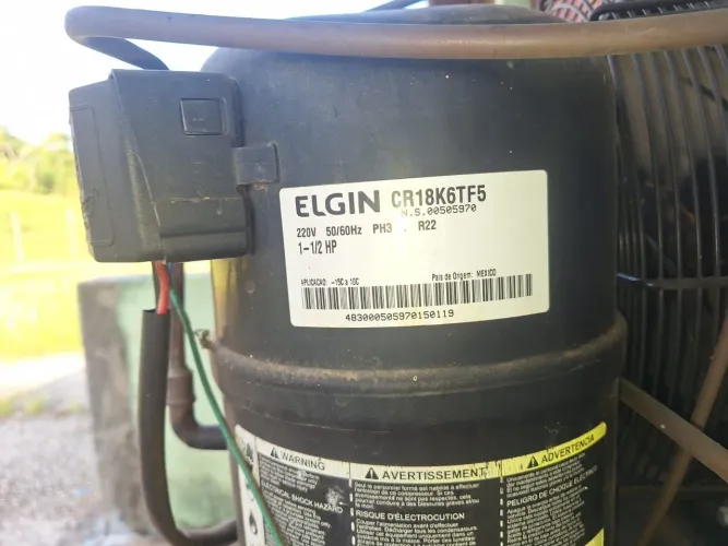Equipamentos de Refrigeração - condensadoras e evaporadores.