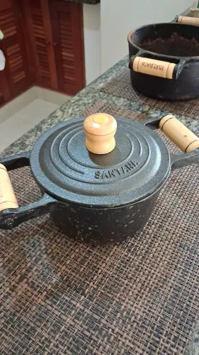 Panela ferro nova pequena. 1 litro. 14 cm. 