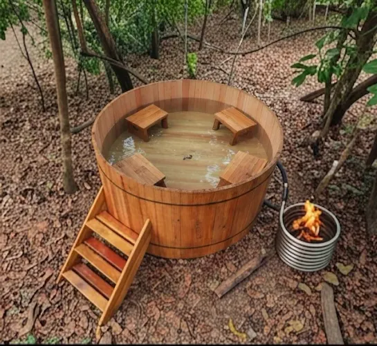 Ofurô com chiller a lenha da Ofurô House (spa, banheira, jacuzi, jacuzzi)