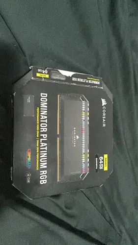 Memória Corsair Dominator Platinum RGB DDR5 32GB (2x16GB) 5200MHz - Alto Desempenho