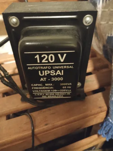 Transformador 127/220 upsai