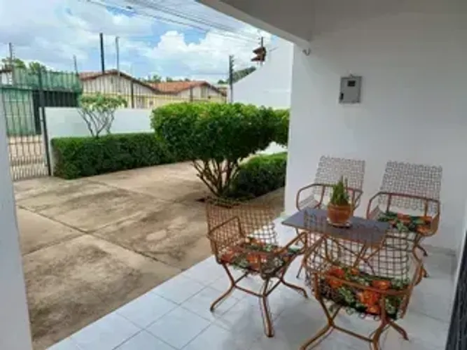 MF - CA0644 Excelente casa no bairro Aeroporto