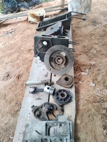 Diversas peças motor Tobatta Yanmar nb10