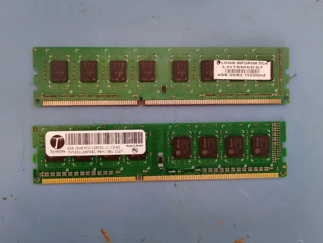 Memória RAM DDR3 para desktop par de 4GB cada.