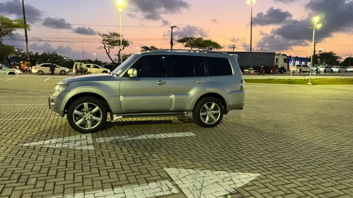 Mitsubishi Pajero HPE Full 3.2 4X4 T.i.dies. 5P AUT 2010