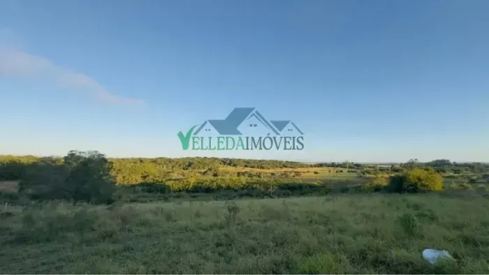 Velleda oferece Belo terreno em Águas Claras, aceita 7 mil de entrada, com vista panorâmi