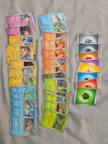 Lote 80 Cartas Pokémon - Coleção Escuridão Absoluta