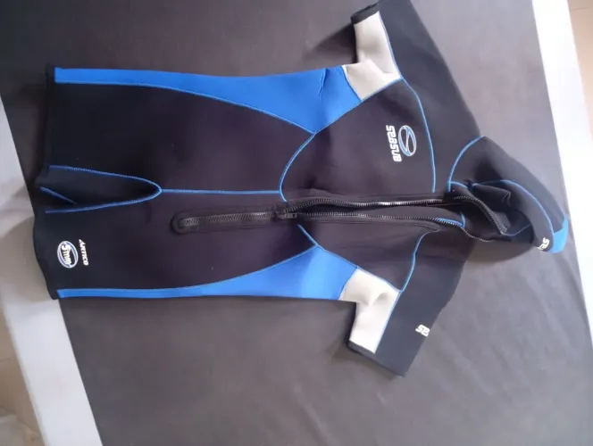 Roupa de Neoprene Seasub 3 mm com Capuz - Tamanho 8
