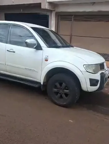 Mitsubishi L200 Triton HPE 3.2 CD TB Int.diesel MEC 2012