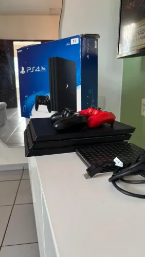 PS4 Pro 1TB + 2 Controles (Original) + Caixa | Perfeito Estado + Edição Kingdom Hearts