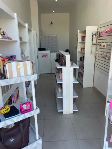 Vendo Loja montada de cosméticos e maquiagem