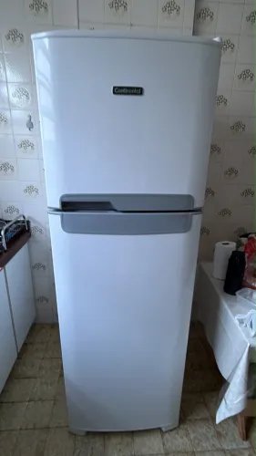 Geladeira Continental 370L