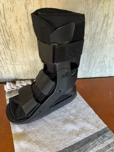 Bota robofoot Mercul M cano curto