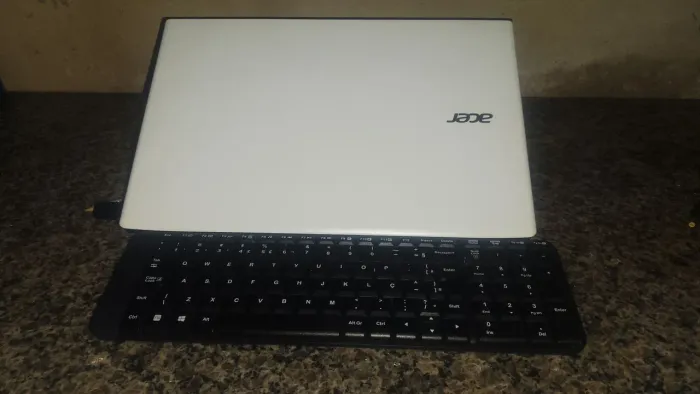 Notebook Acer E5