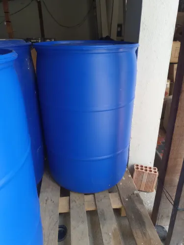 Galão de 200 litros 