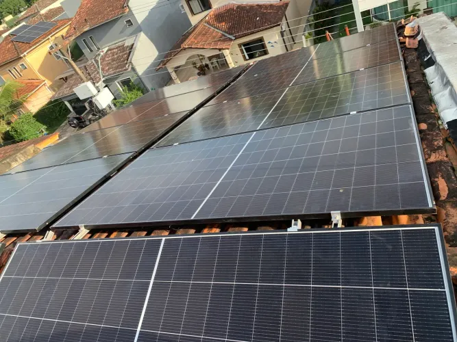 ? Instalação e Manutenção de Energia Solar | Serviço Profissional | Chame no WhatsApp