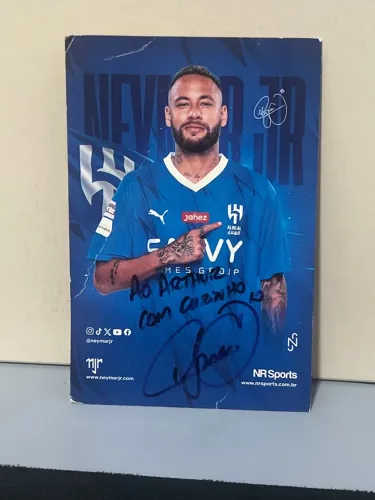 Figura do Neymar al hilal autografada Neymar 