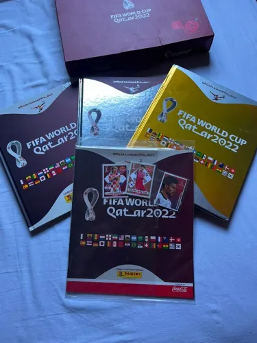 Kit álbuns copa do mundo 2022 (ler descrição)