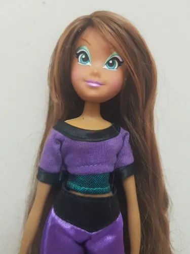 Boneca Clube das Winx Magical Hair Layla