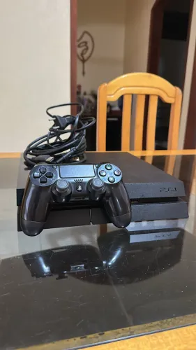 PlayStation 4 Fat + Controle Original