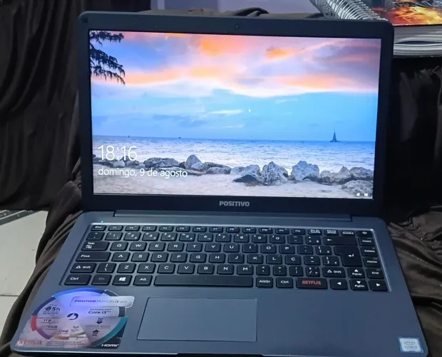 - ? Notebook Positivo Core i3 ? Disco de 1TB