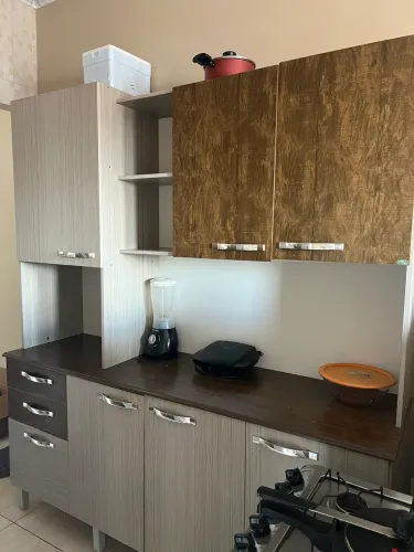 Armário de cozinha semi novo
