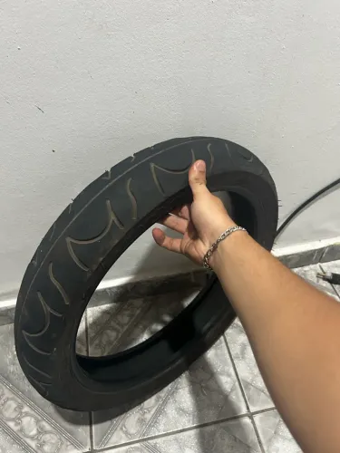 Pneu magion que ainda dá pra rodar muito