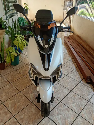 Scooter Voltz EV1 2019 Elétrica. Pneus novos e revisada - PRECISA TROCAR BATERIA